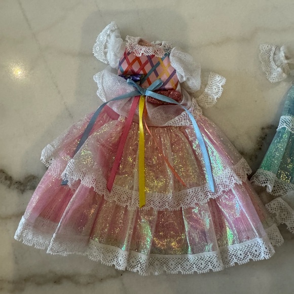 Vintage Lady Lovely Locks dresses - Picture 2 of 5